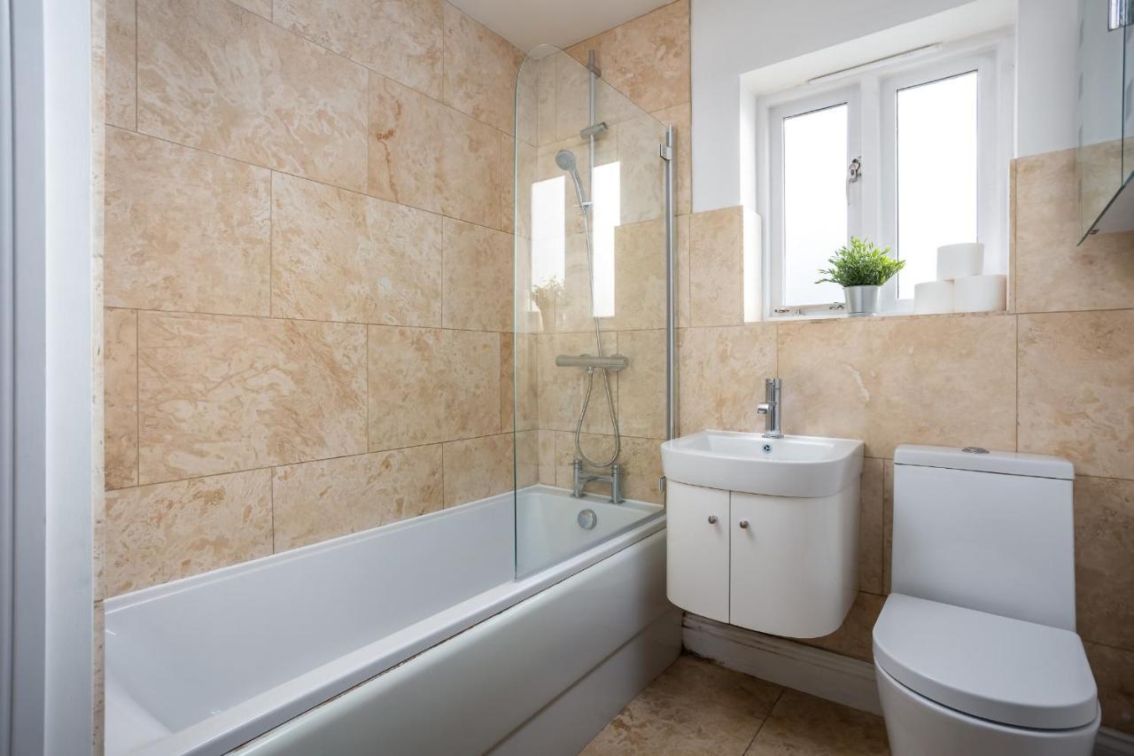 Contemporary Ground Floor Apartment - Town Centre With Parking! Cheltenham Exterior photo